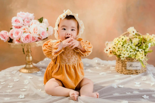 包头五个月的宝宝可以坐吗 包头五个月的宝宝可以坐吗